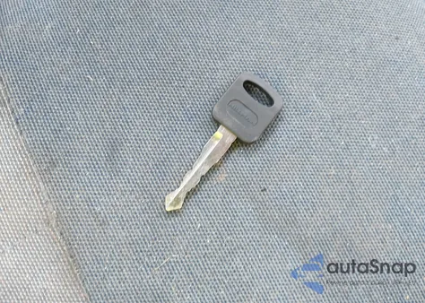 1996 Ford Ranger z USA, uszkodzony, nr VIN 1FTCR10A6TTA30897